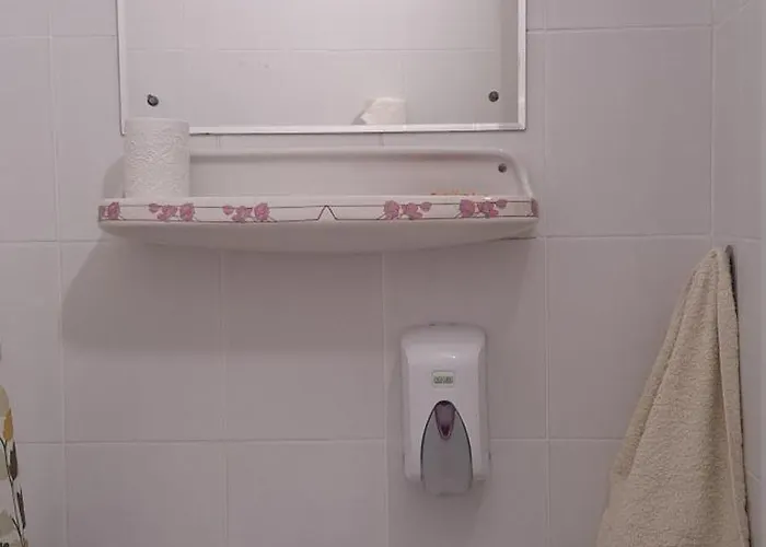 Land House بلغراد