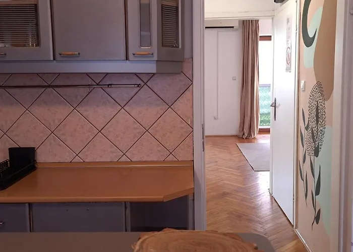 Land House شقة بلغراد